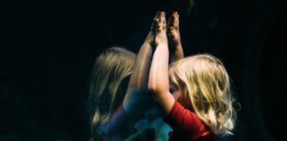 La realidad virtual puede plantear riesgos para la privacidad de los niños.