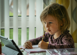 Mi robot terapeuta: La ética de los chatbots de IA para salud mental infantil