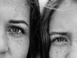 El cariño materno en la infancia influye en la salud de los adolescentes