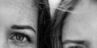 El cariño materno en la infancia influye en la salud de los adolescentes