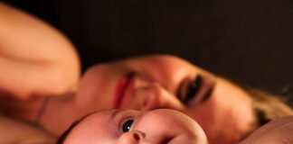 Los bebés de dos meses ya comprenden el mundo